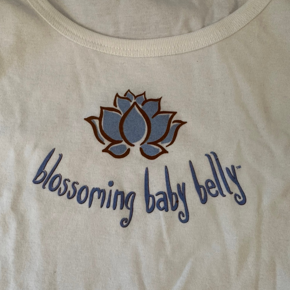 NWT Maternity Tee size S Blossoming Baby Belly White TShirt - Picture 4 of 4